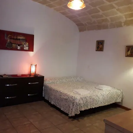 Casetta San Francesco Da Paola Apartment